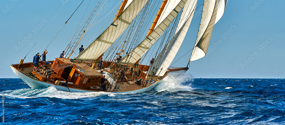 America-yachting-and-sailing